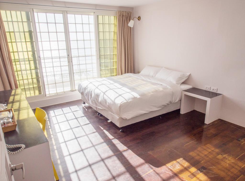 Summer Aura B&B Shanjiao ภายนอก รูปภาพ